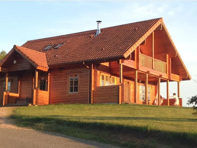 Cozy cottage in the countryside. - Image 1