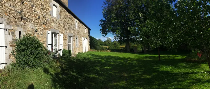 Old stone house - Image 1