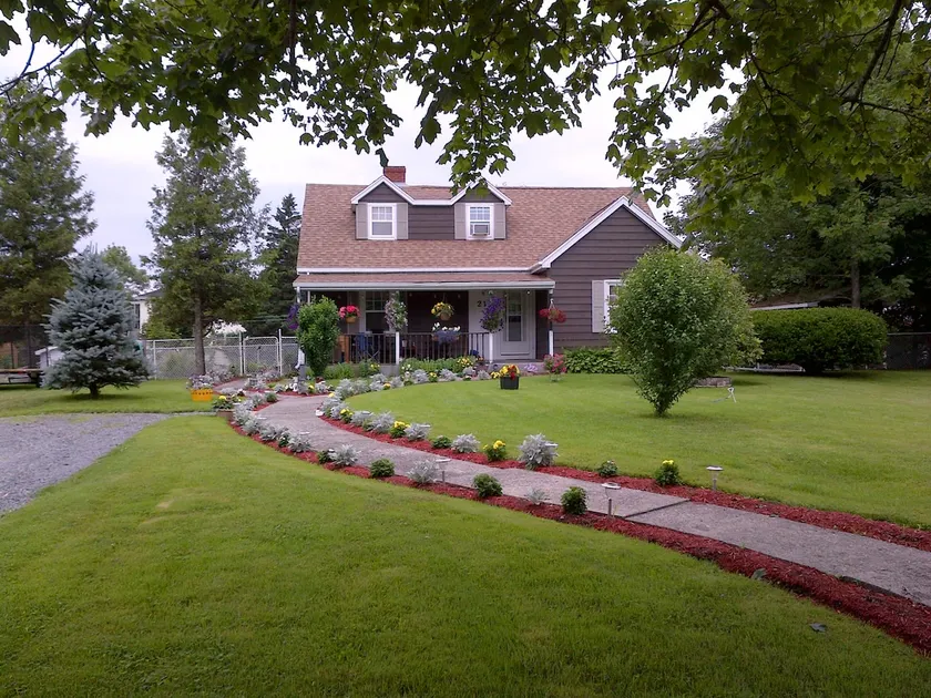 Four bedroom home in the heart of Dartmouth - Image 1