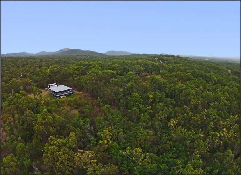Birdsong Ridge - where nature meets the ocean. - Image 1