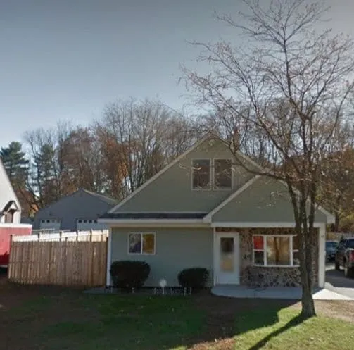 Vincent house is a sweet place. - Image 1