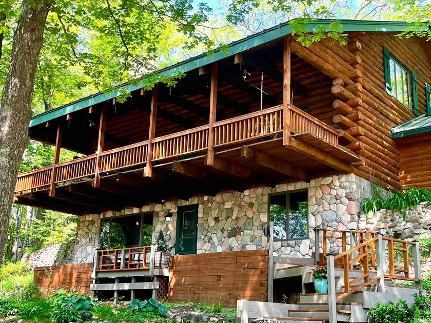 Bayfield Woodland Retreat - Image 1