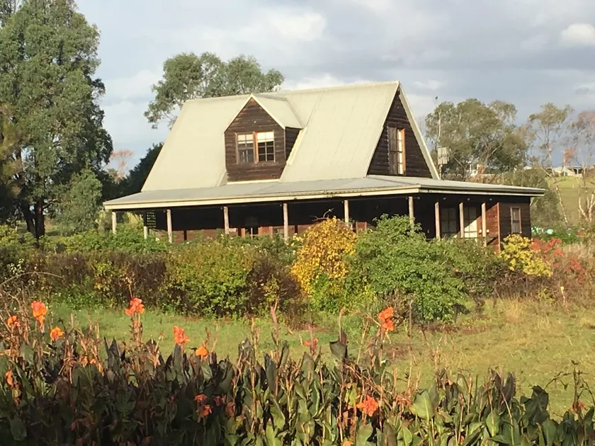 Branwens Retreat - unique cottage nr Berry - Image 1