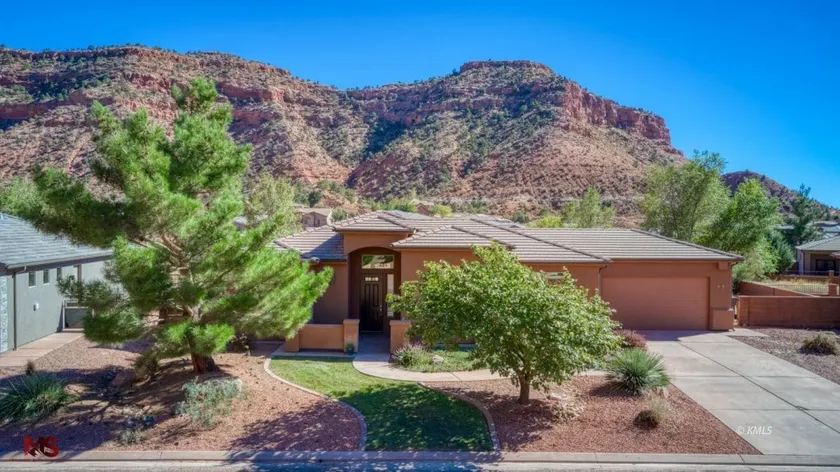 Cliff View Comforts *No Pet Fees* - Image 1