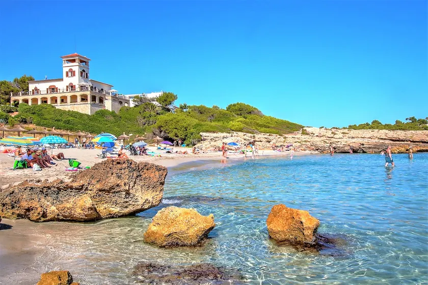 Villa vid havet med fantastisk utsikt och direkt tillgång till stranden - Image 1