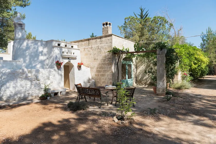 Casina Misa - Image 1