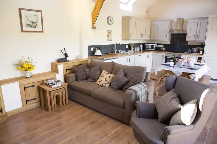 Fuesli Lodge - Boutique Cottage at Harrys Cottages - Image 1