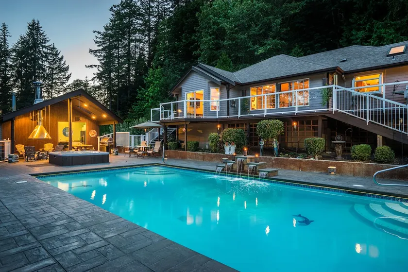 Private Pool, Pickleball/BBall, Putting Green+ - Image 1