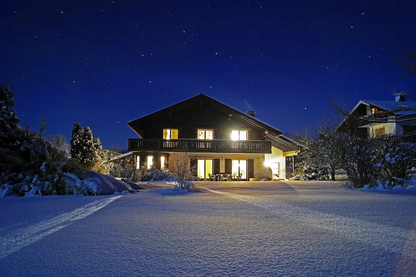 Großes Ferienhaus - Own cottage near Chiemsee - Image 1
