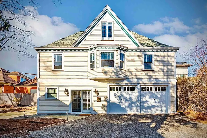 Historic Carriage House Next to Brown/RISD with Free Parking! - Image 1