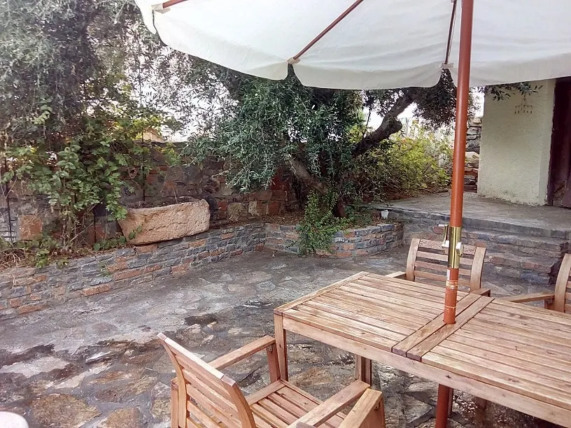 Traditional House in Elounda - Image 1