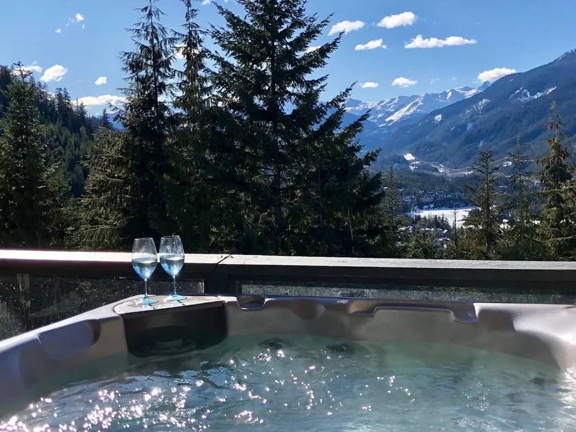 MTN Bike / Ski-In/Ski-Out Private Spa- Garage - Image 1