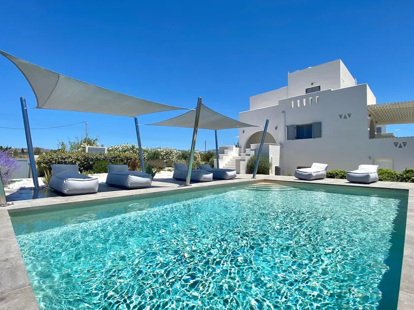 Seaside Naxos • Villa Ariadne 4 BDR 3 BATH with Private Pool @ Plaka ⛱️ - Image 1