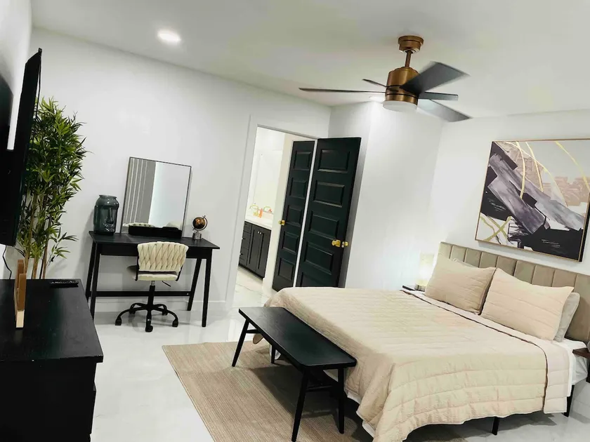 Private Suite Room/ Airport/Mall /SouthMcAllen - Image 1