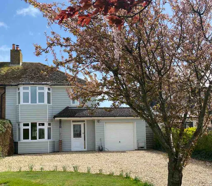 Beautiful home in Birdham, minutes to the beach - Image 1