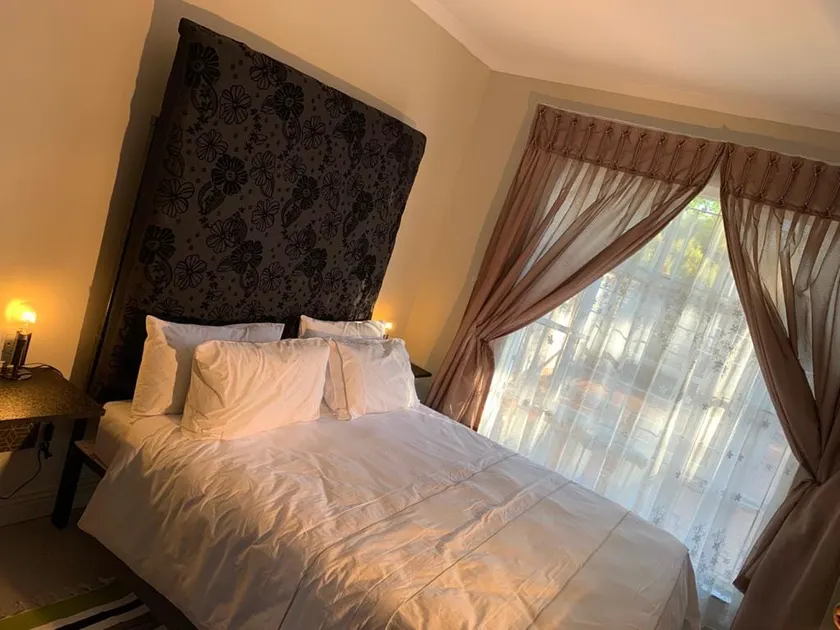Sengangata Guesthouse - Image 1