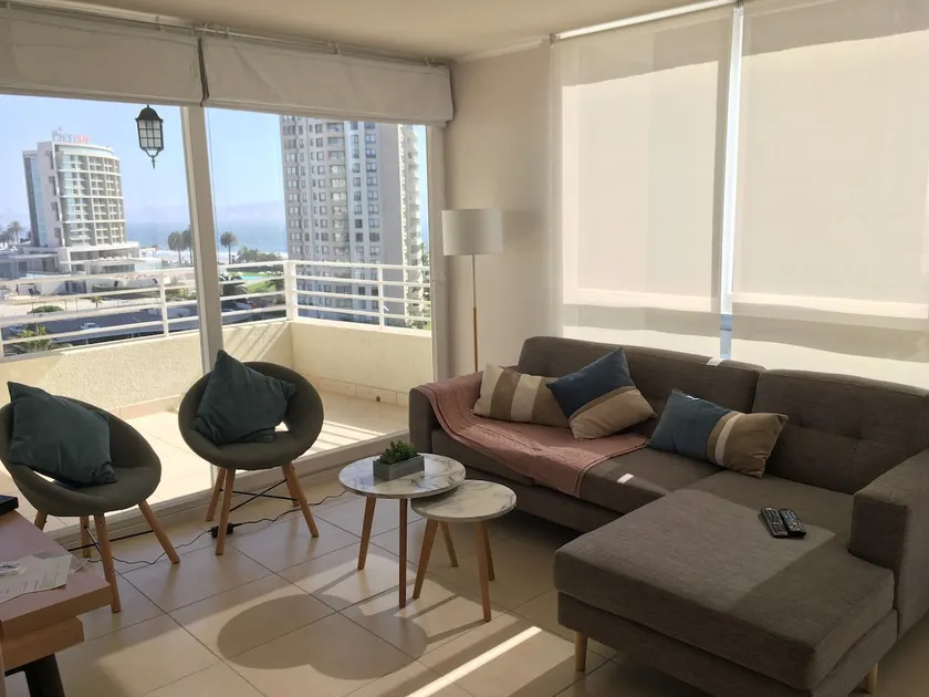 Spacious, comfortable and bright, steps away from the Casino - Image 1