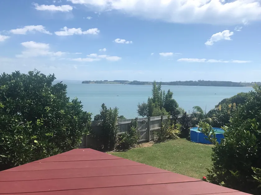 Studio with water views - Image 1