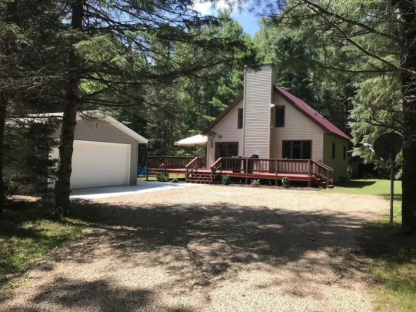 North Woods Cottage near Boulder Lake - Image 1
