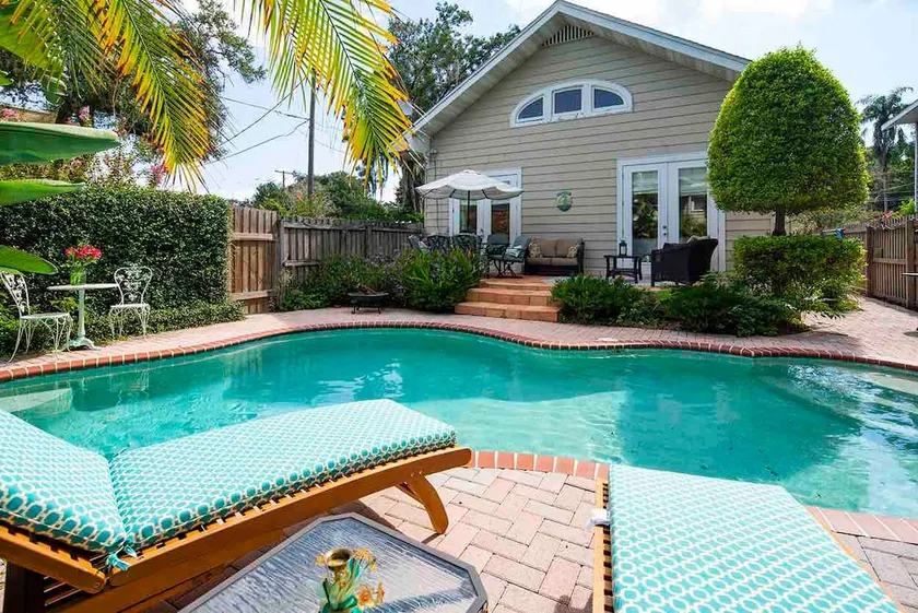 Historic Pool Home (heated pool) in South Tampa. - Image 1