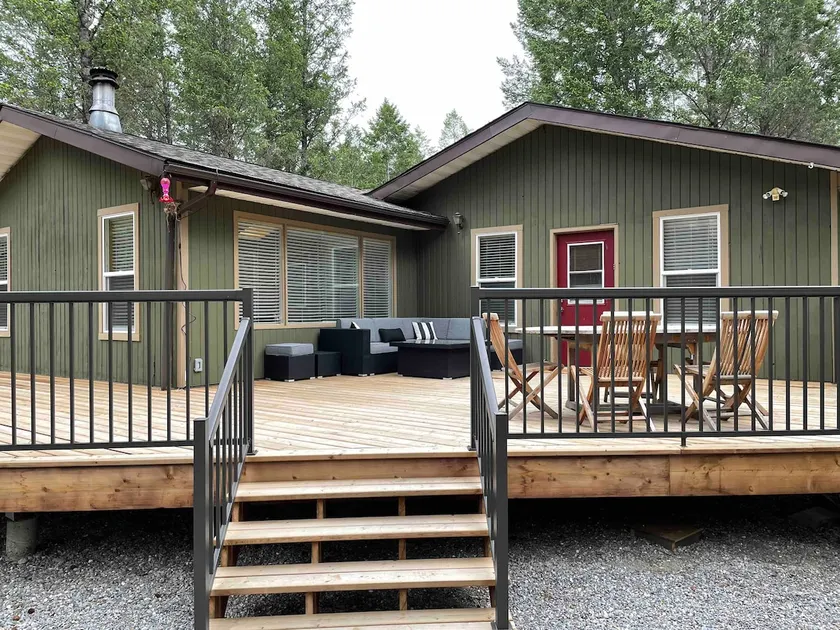 Cozy 2-bedroom cabin in the woods - Image 1