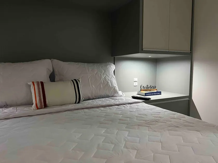 Castal Homes Comfortable apartment with pool - Image 1