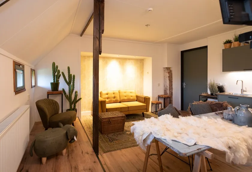 Complete makeover, modern and rustic. - Image 1