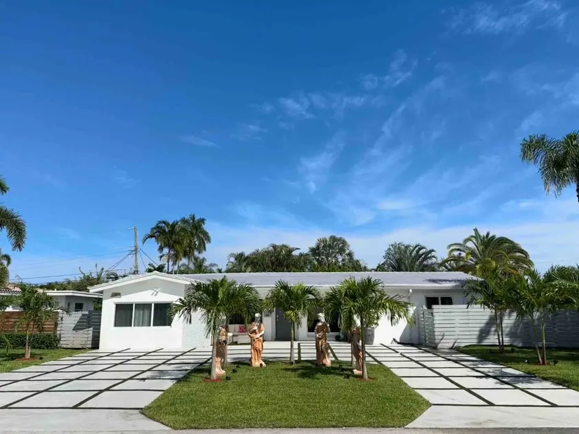 Paradise Getaway, in Pompano Beach, FL, Sleeps 8 - Image 1