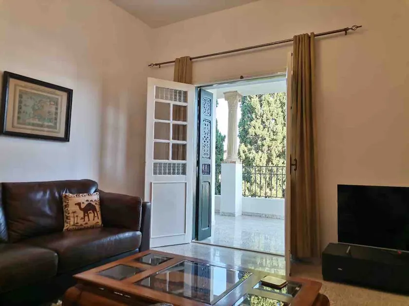 Beautifully furnished modern 3 bedroom apartment - Image 1