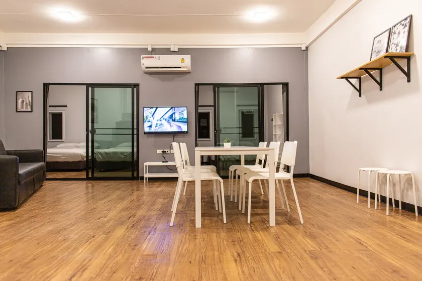 U3 Large 2 Bedroom Full kitchen near BTS Udomsuk - Image 1