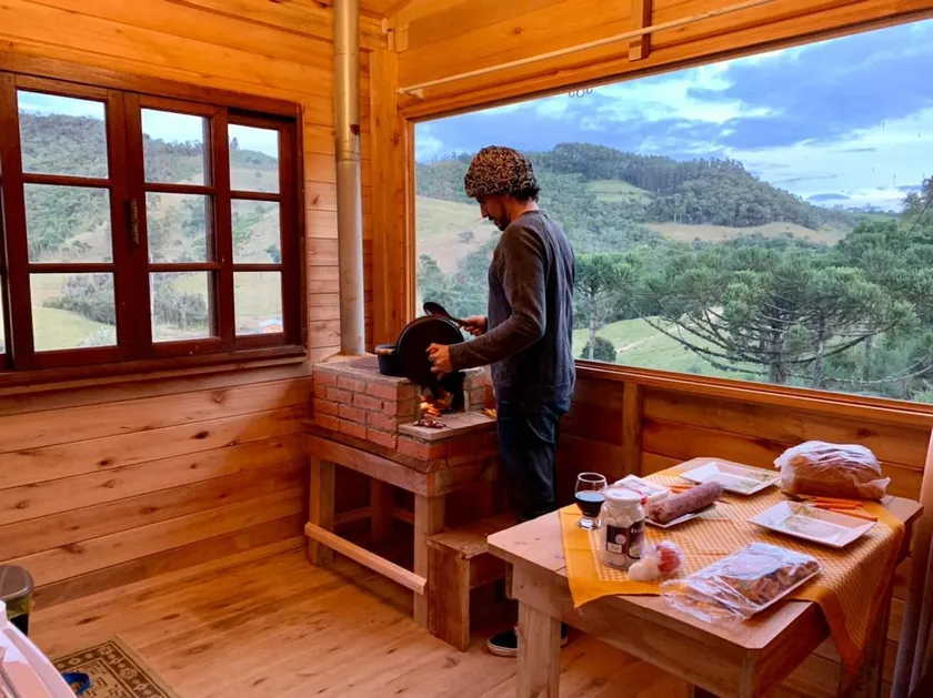 Araucária Cabin – Views, Waterfalls, Inverter AC - Image 1