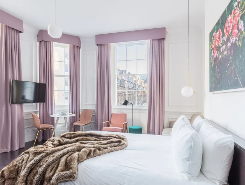 Deluxe Studio at The Moorgate by Cove - Image 1