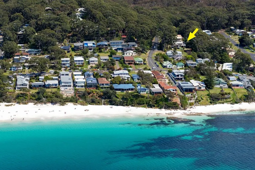 Sea Deck Hyams Beach - Image 1