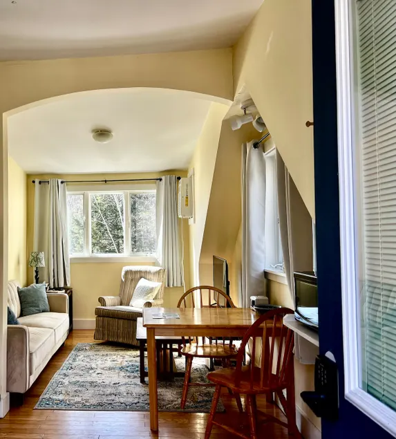Forest Loft-Birders Paradise w/ Cute Towns Nearby - Image 1