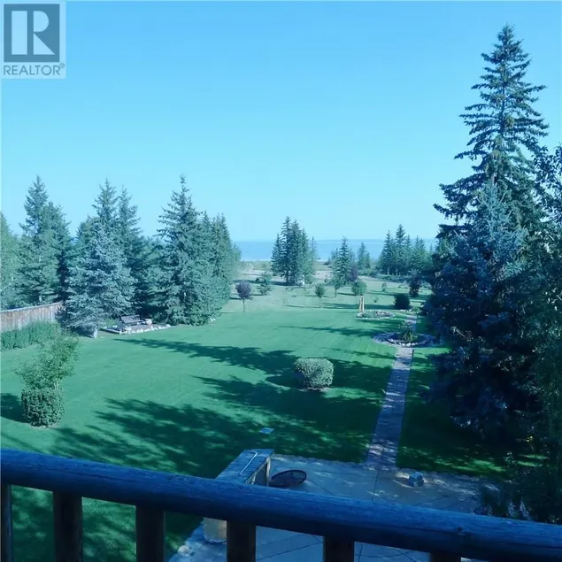 Lakefront Living - Summer Village of Gull Lake - Image 1