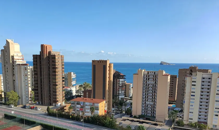 Coblanca 21 Building - Image 1