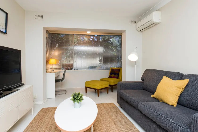 Townshend Central Subiaco Apartment - Image 1