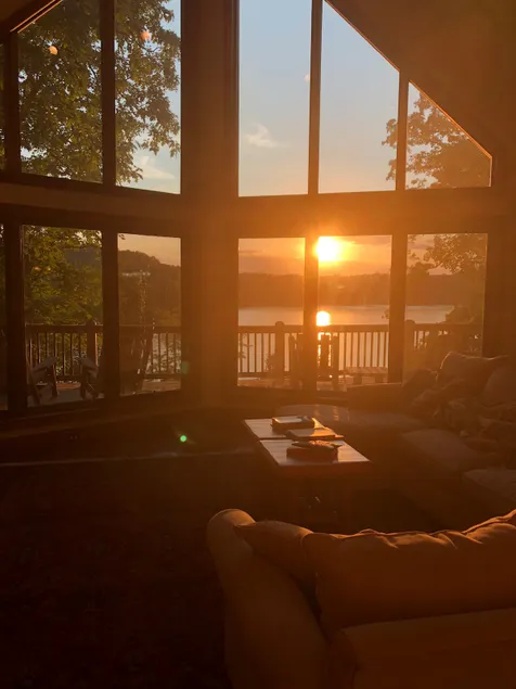 Luxury Lakehouse at Mammoth Cave - Image 1