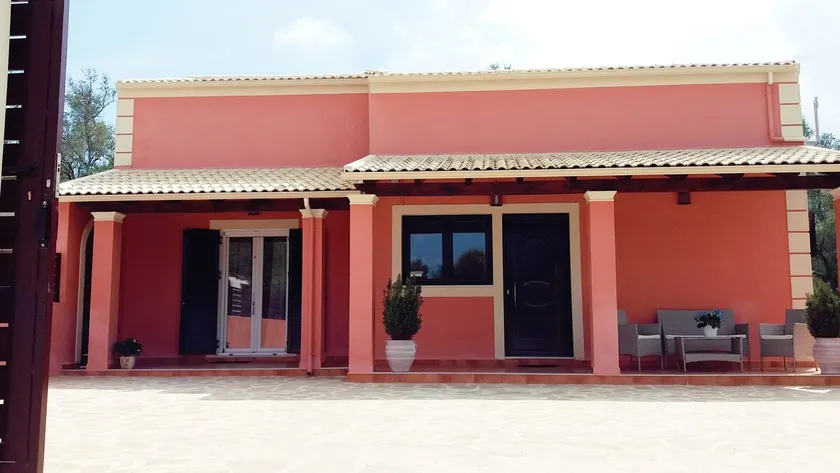 Amaryllis Boutique Apartments - Image 1
