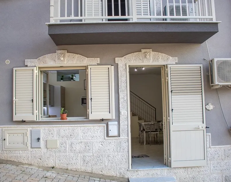 Private, modern & central apt near Agrigento - Image 1