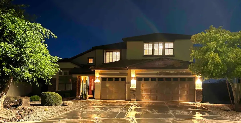 Cozy 6br 3ba home summer specials! - Image 1