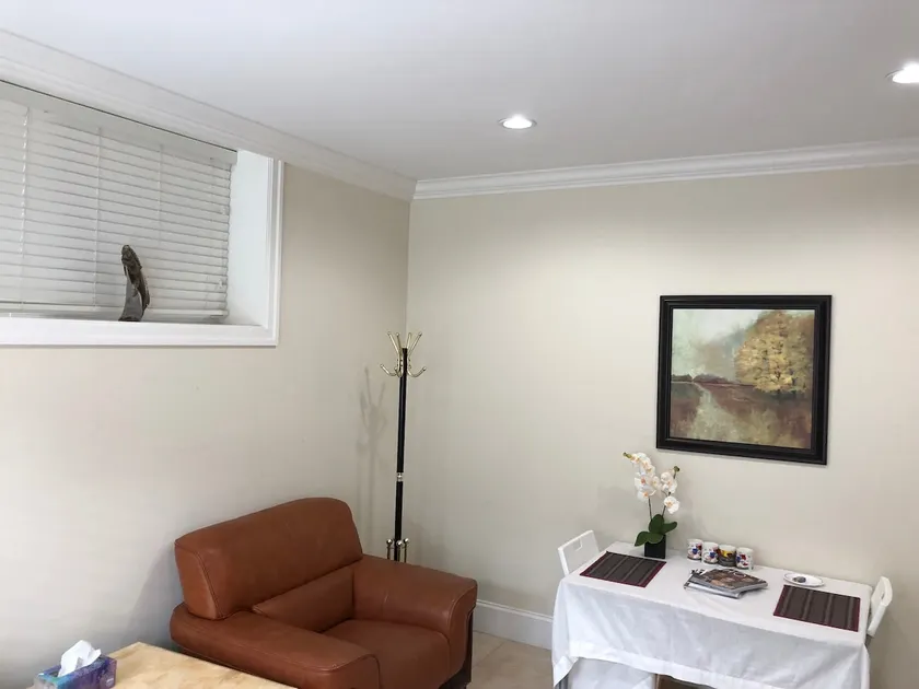#2Bed/1 Bath/Full kitchen ,5 min walk skytrin/mall - Image 1