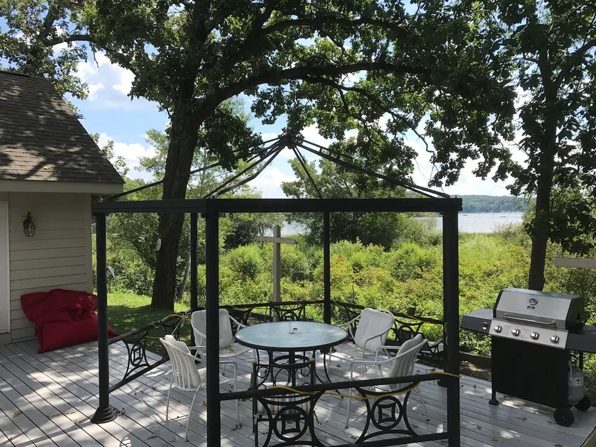Private Lake House, with boat option- 14 beds - Image 1