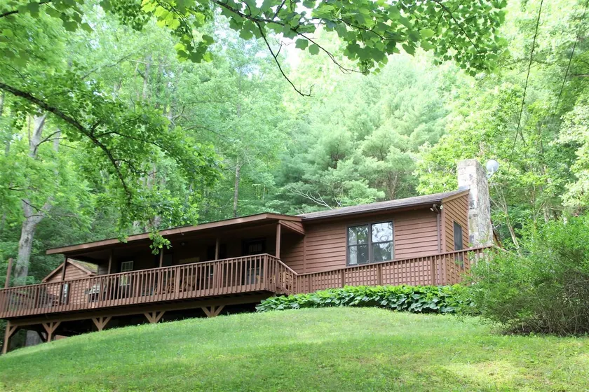 Mountain Breeze Cabin in Syria, VA - Image 1