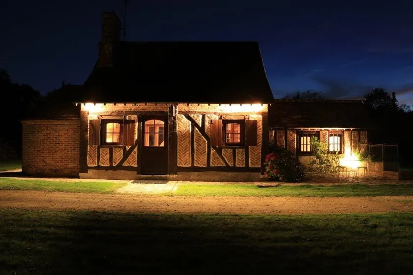 Small house in the heart of Sologne, near Chambord, castles. - Image 1