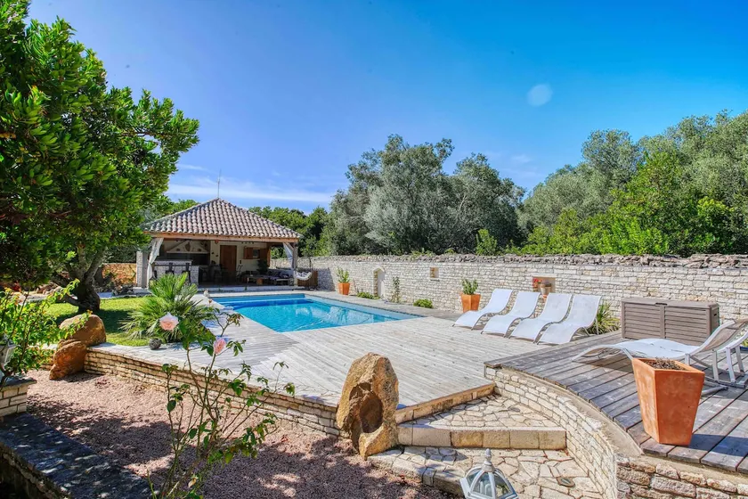 Bonifacio villa med pool - Image 1