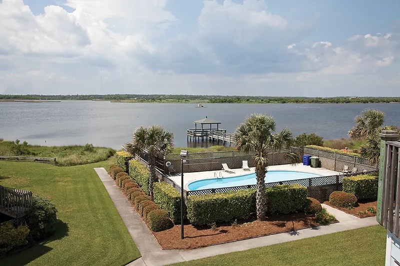 Repeat Guests and Excellent Reviews - Image 1