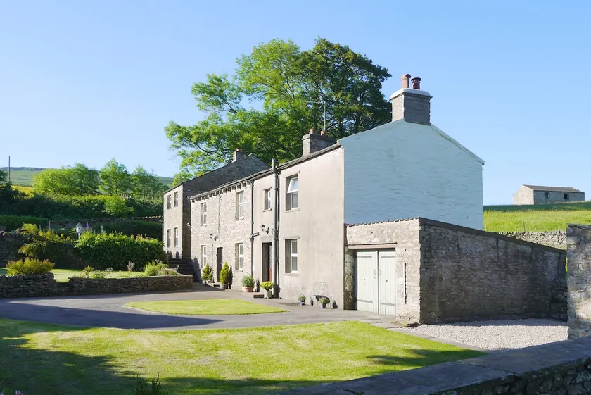 Burnside cottage in idyllic Dales location. - Image 1