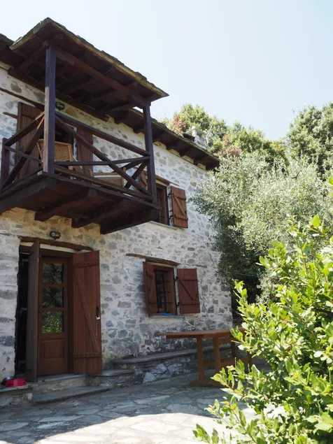 Pelion mountain lodge - Image 1