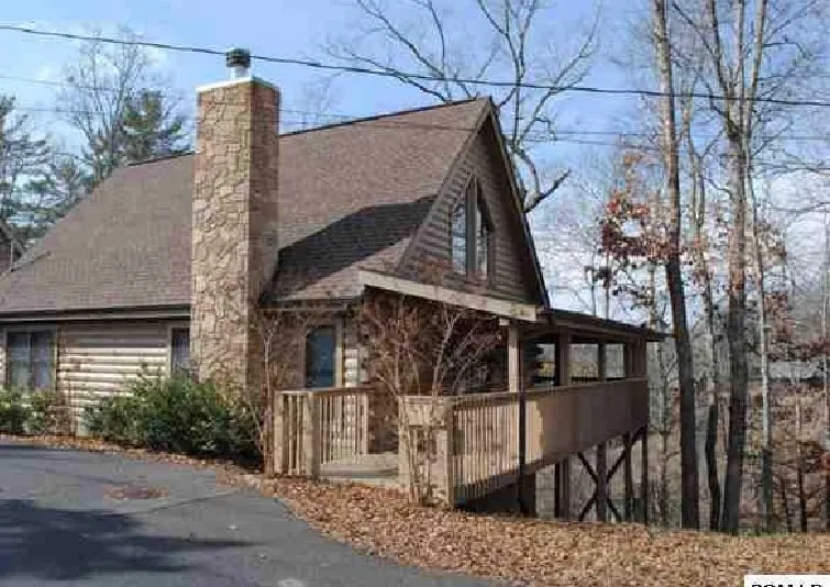 Fair Bear Den - Image 1